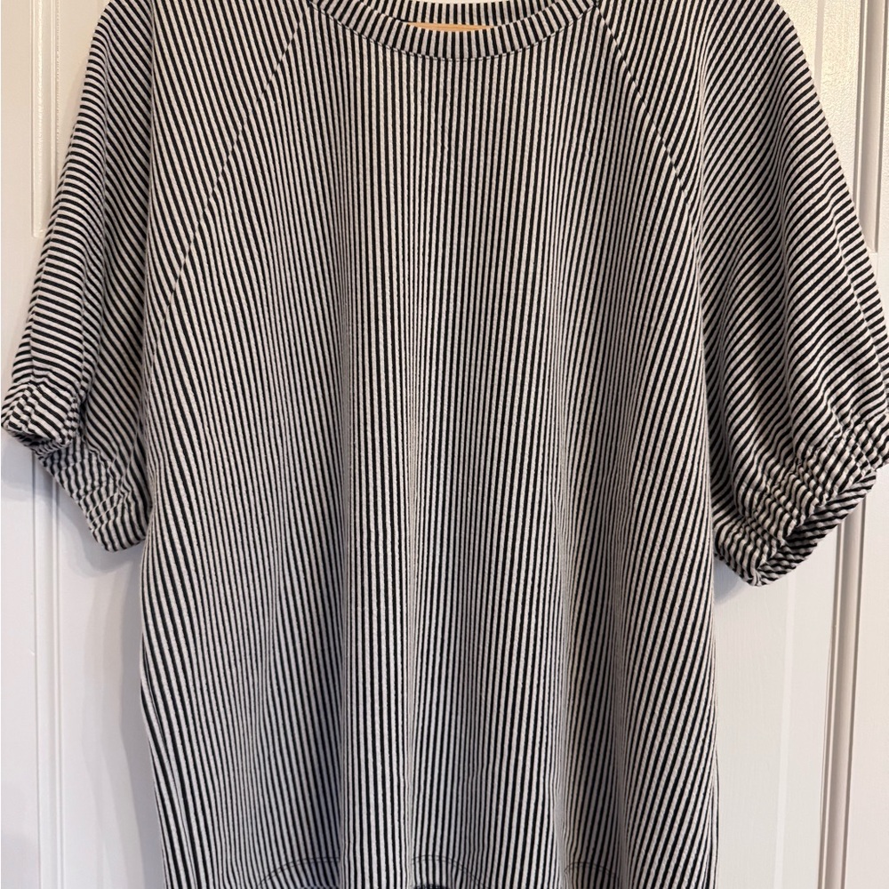 Jules & Leopold Black and White Striped Knit Top